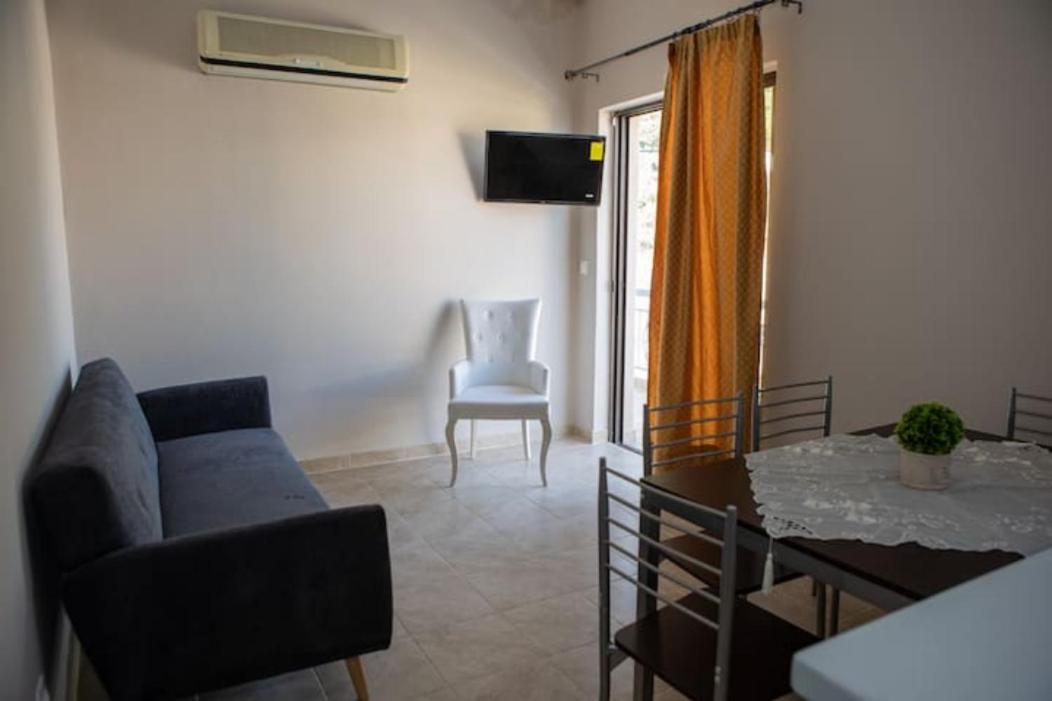 Vasileiou Apartments Kamena Vourla Exterior foto