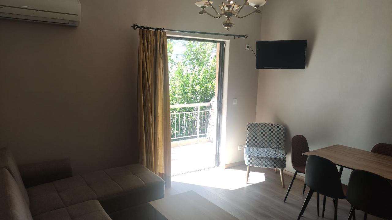 Vasileiou Apartments Kamena Vourla Exterior foto